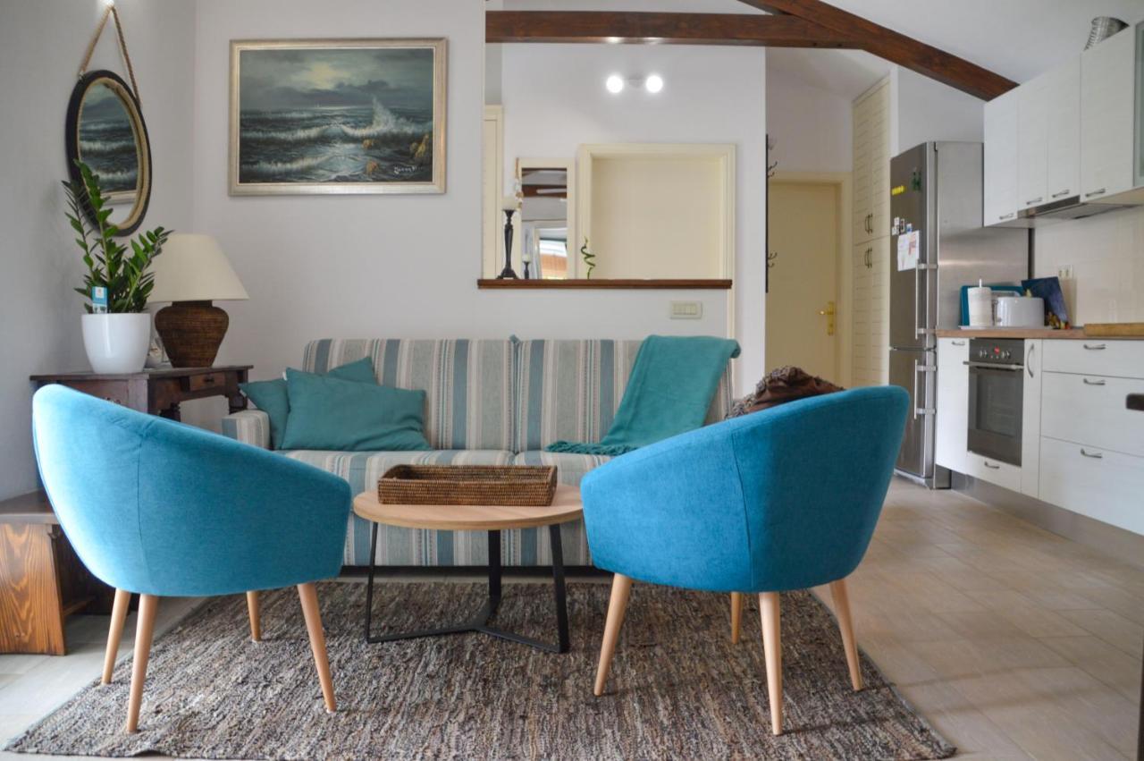 Issa Holiday Home - 3 Min Walk To Beach Kaštela 외부 사진